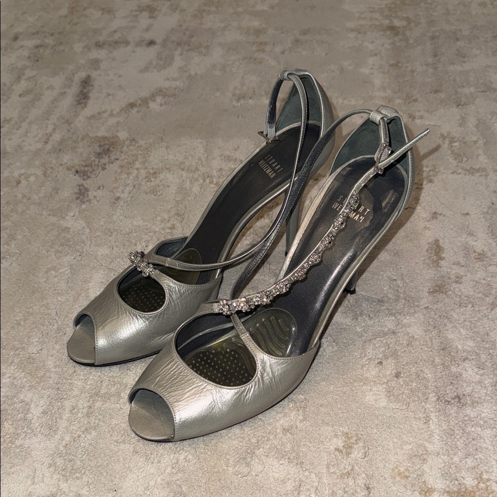 Stuart Weitzman Elegant Silver Leather Women's Heels